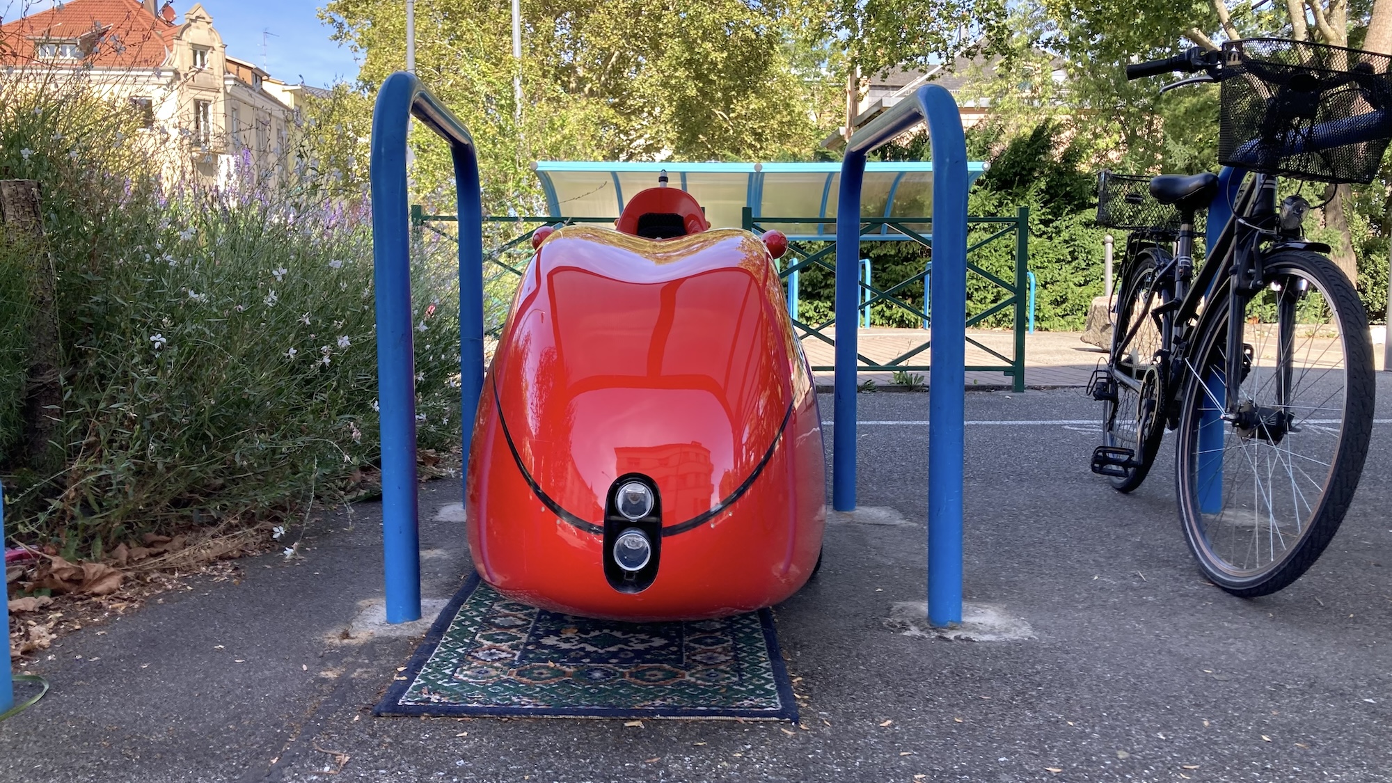 Velomobile-WAW-rouge-parque-Saint-Louis-A