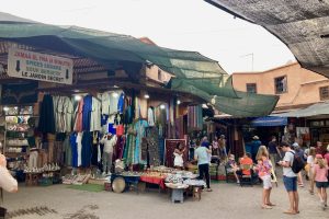 Visite du centre et du souk.