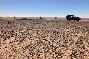 En route vers les grandes dunes de l'erg Chegaga, en 4x4, pour la journée.